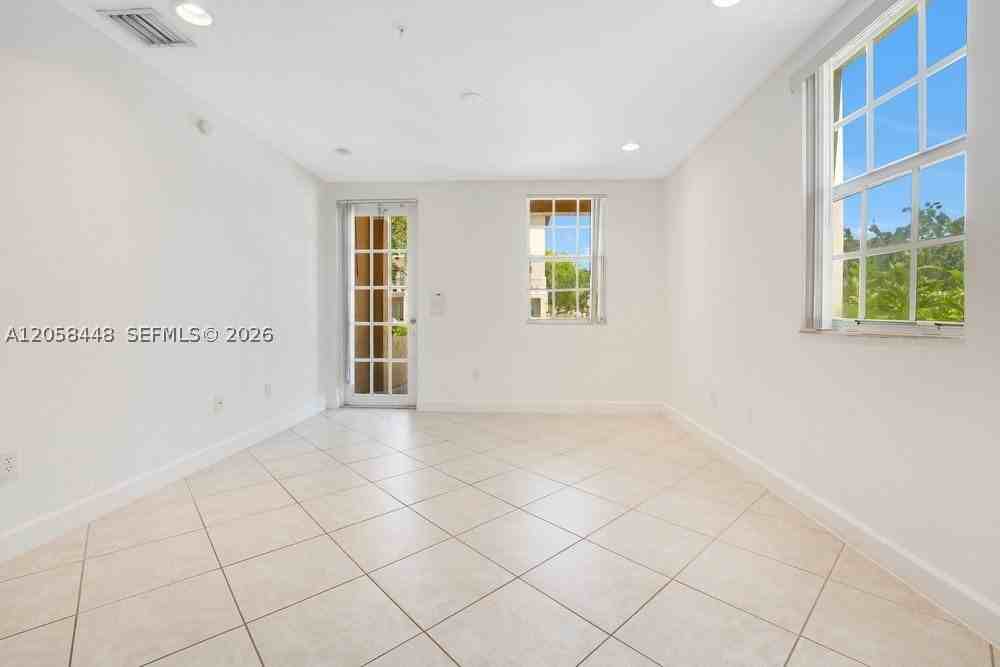 480 Sw 147th Ave #4616 - Photo 5 of 36