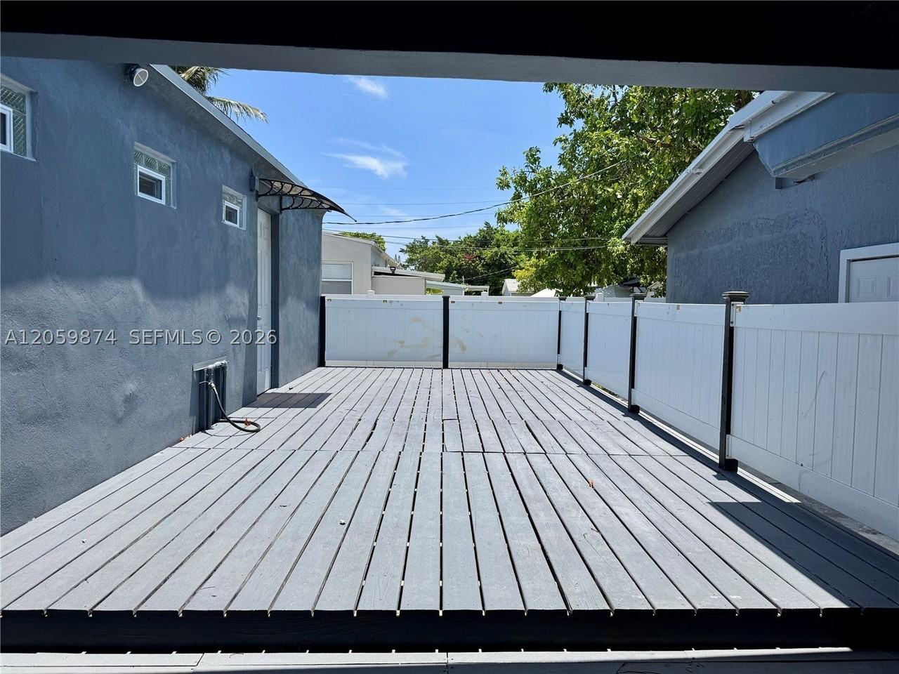 2130 Plunkett Ct - Photo 5 of 6