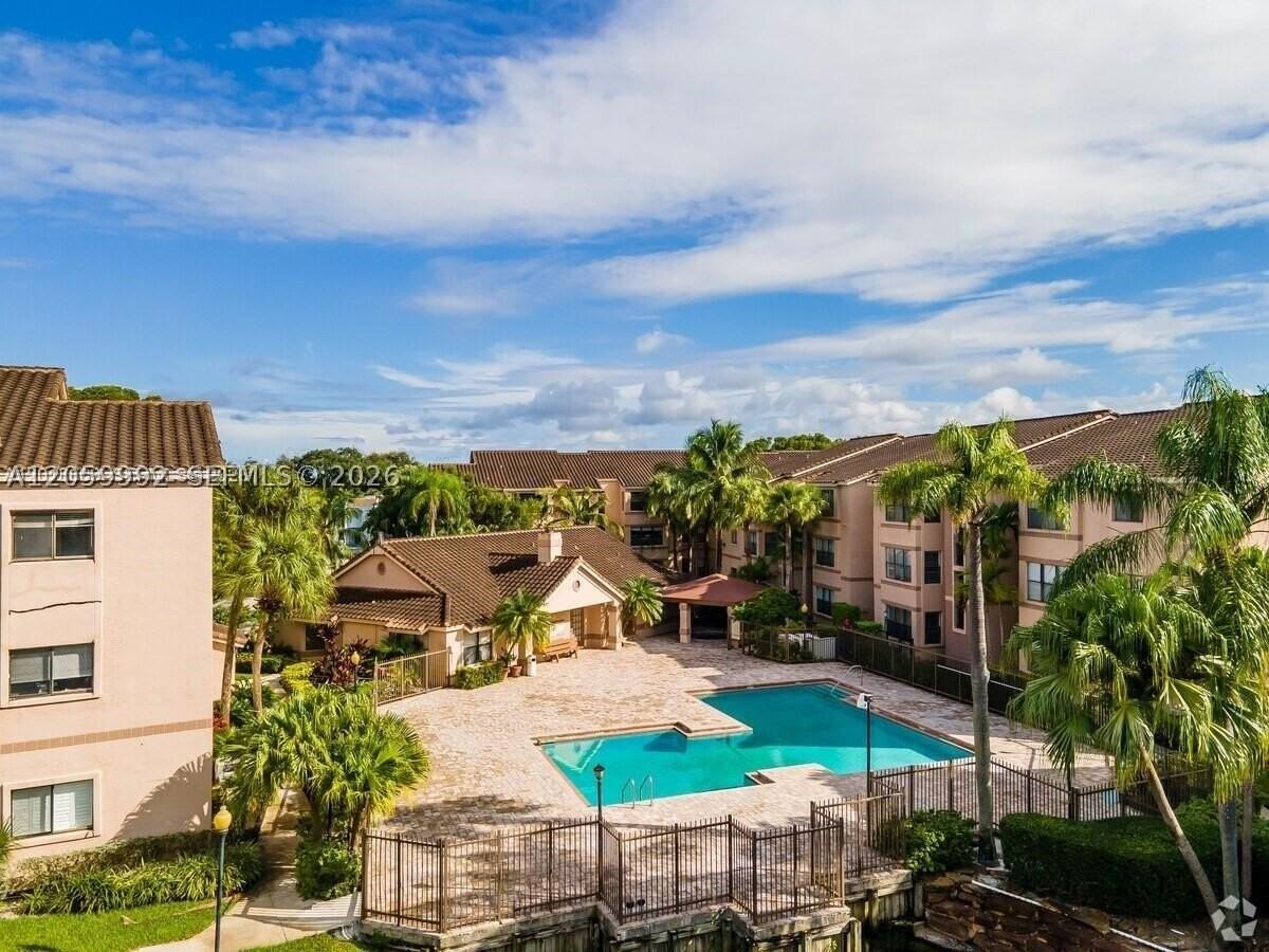 2926 S University Dr #6306