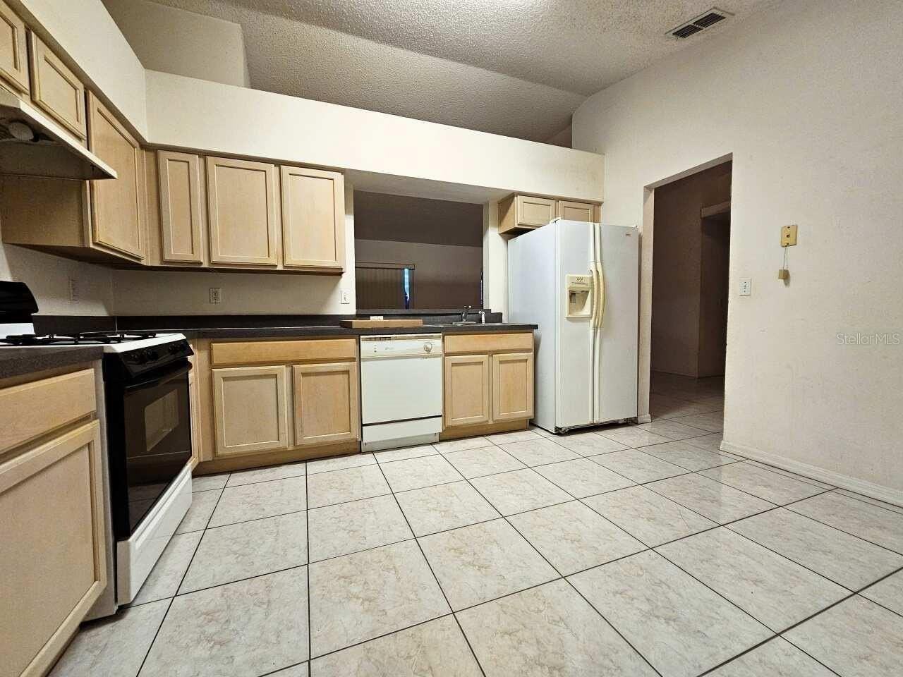13345 Pinyon Dr - Photo 2 of 4