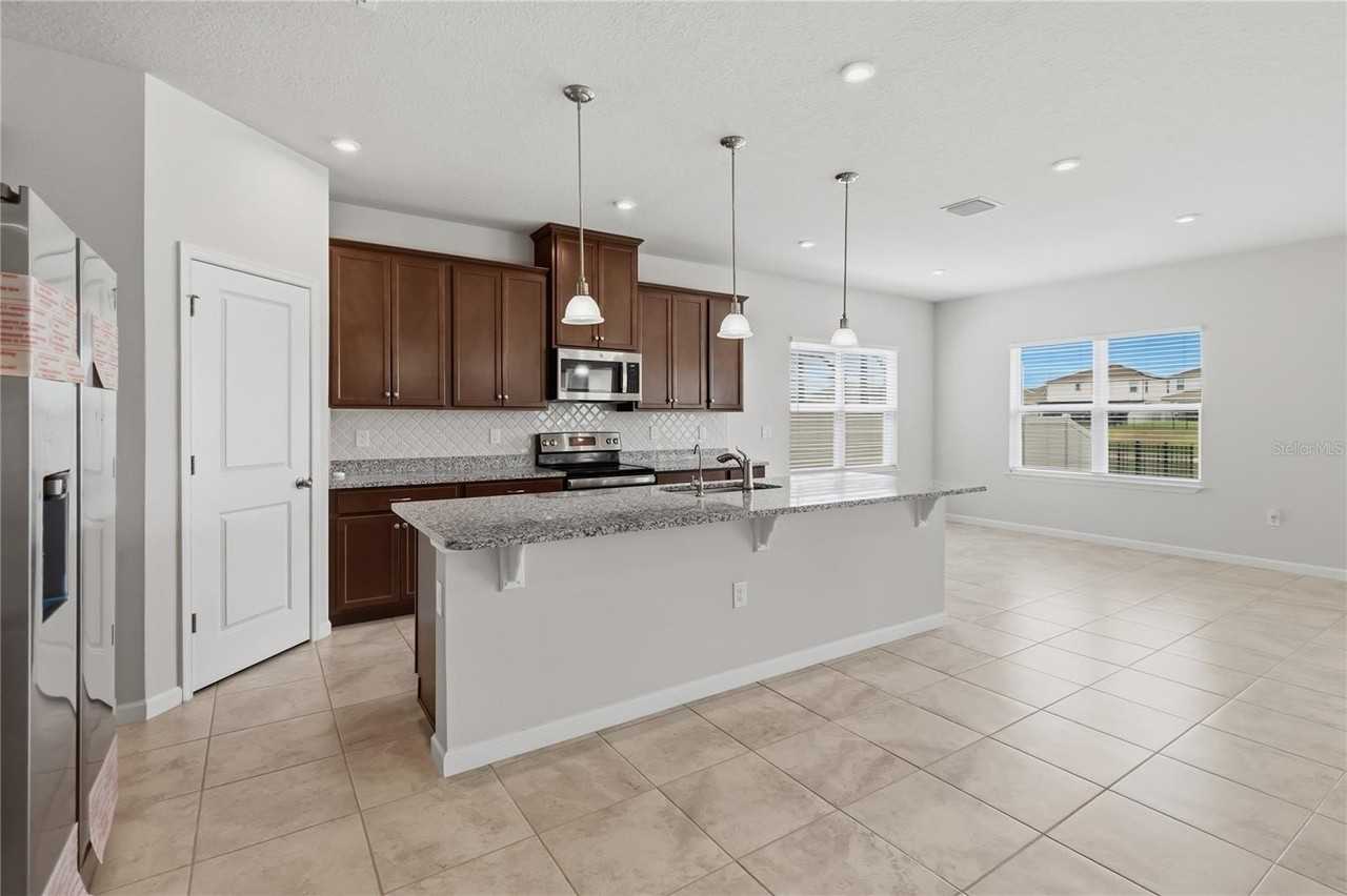 5581 Vigo Loop - Photo 6 of 31