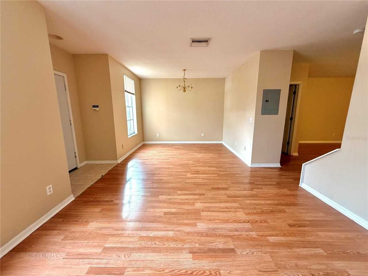 30209 Swinford Ln - Photo 2 of 20