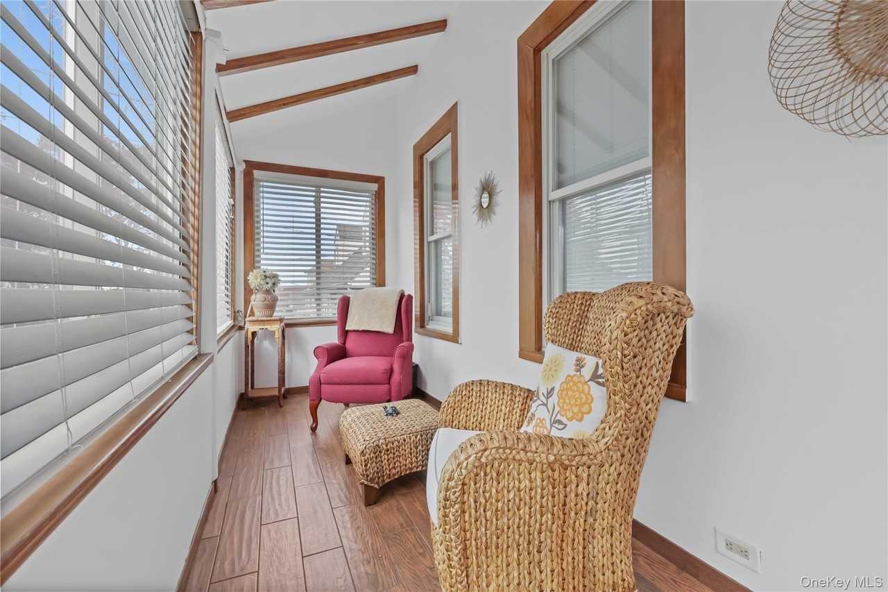 29 Brookridge Ave - Photo 3 of 49