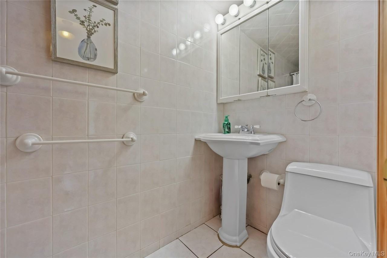 29 Brookridge Ave - Photo 6 of 49