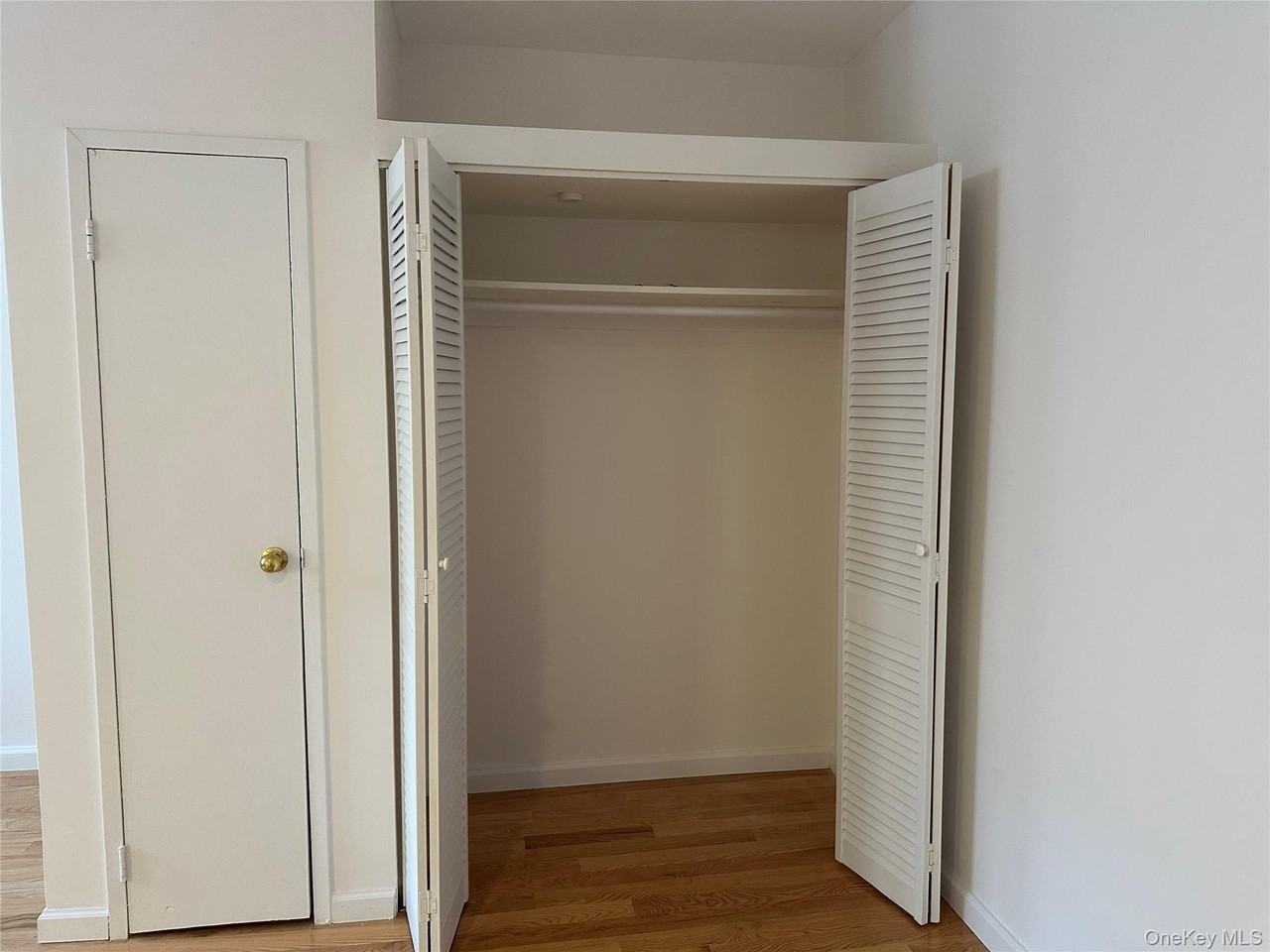310 Riverside Blvd #2K - Photo 7 of 19