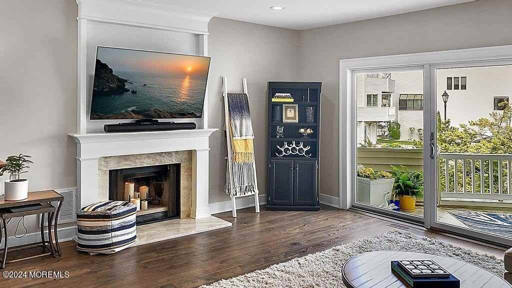 32 Sunset Ave - Photo 2 of 22