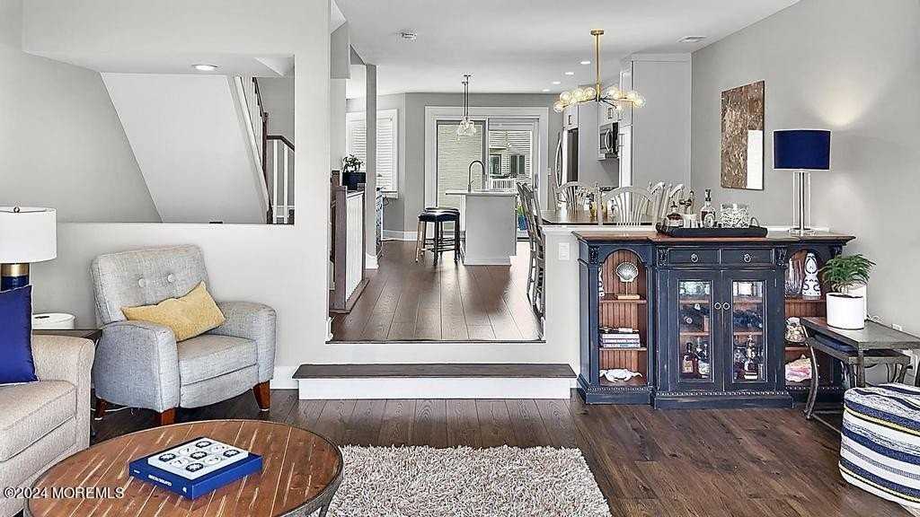 32 Sunset Ave - Photo 6 of 22