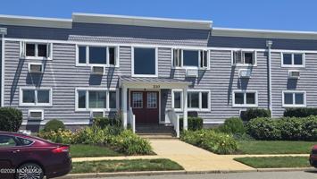 featured image of 210 5th Ave #29