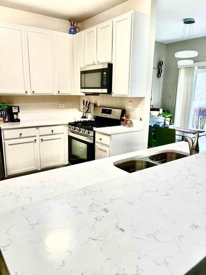 680 Meadowridge Dr - Photo 4 of 8