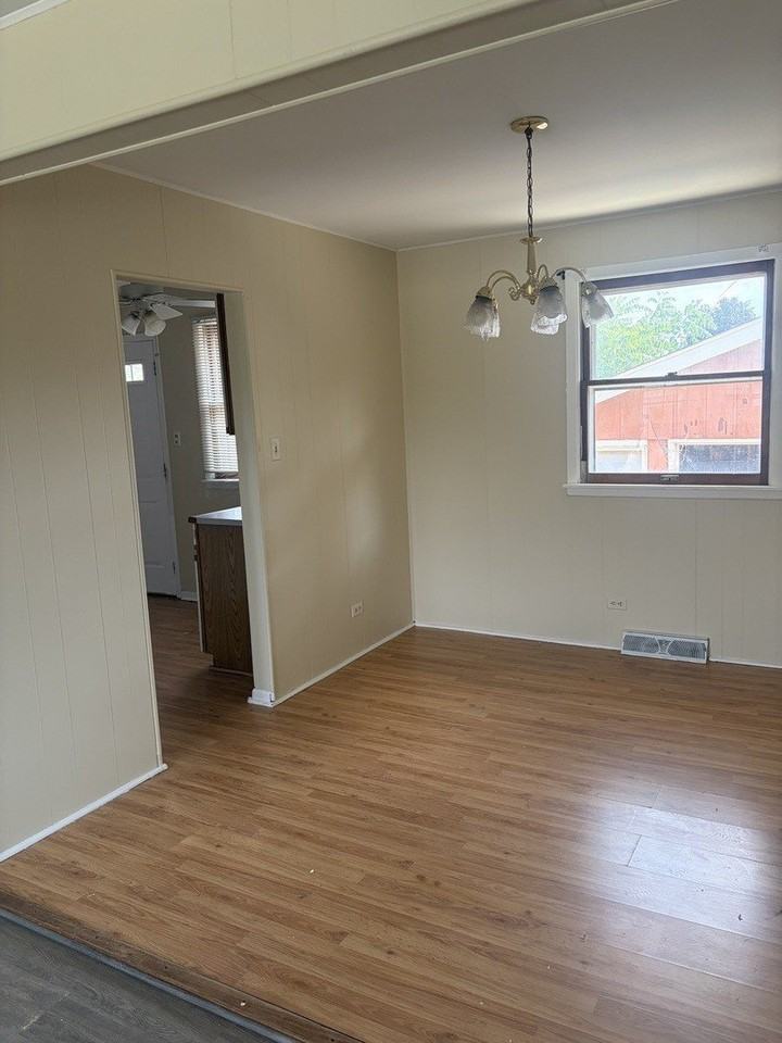 5535 131st St - Photo 2 of 12