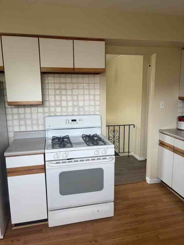 5535 131st St - Photo 6 of 12