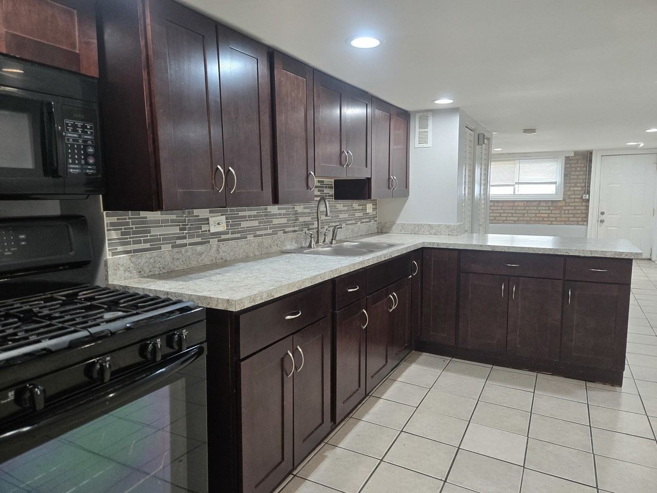 1935 N Leamington Ave #1 - Photo 5 of 14