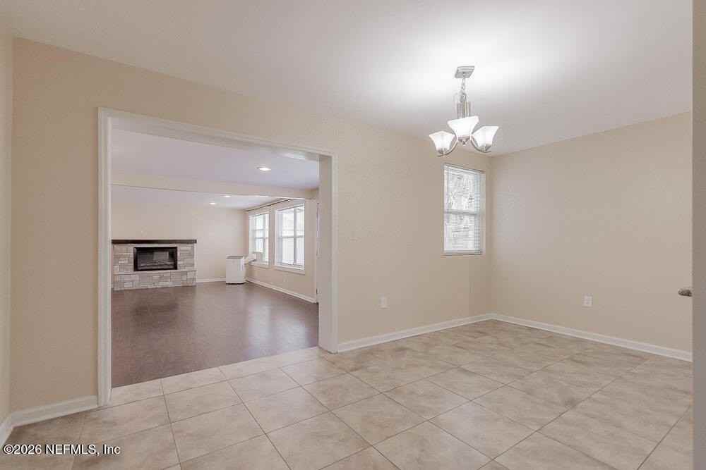 848 Glynlea Rd - Photo 4 of 32
