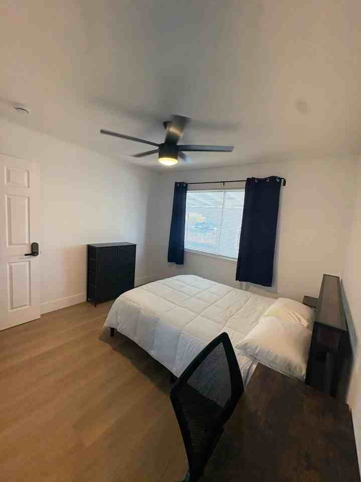 Treasure Ave - Photo 4 of 5