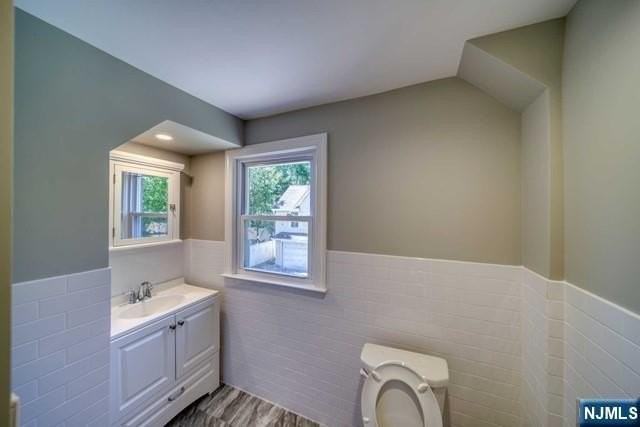482 Kinderkamack Rd #2 - Photo 6 of 12