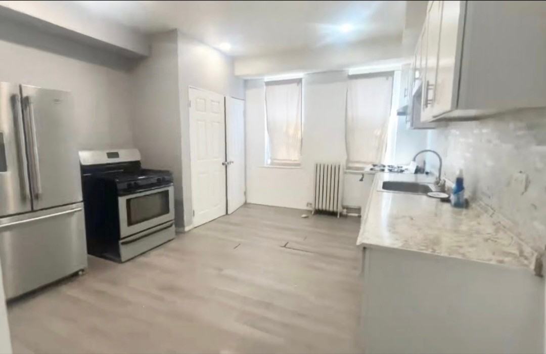 623 N 64th St #2 - Photo 5 of 27