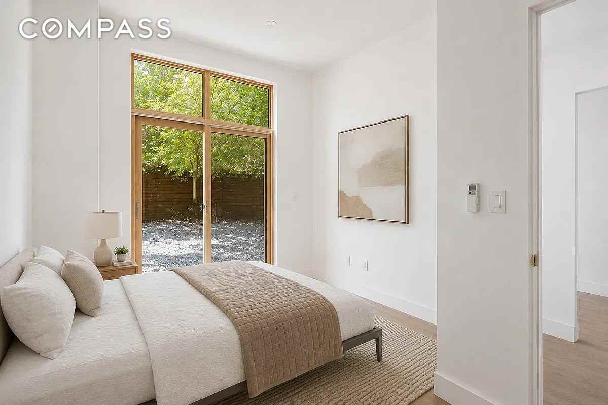 455 Lexington Ave #1A - Photo 4 of 6