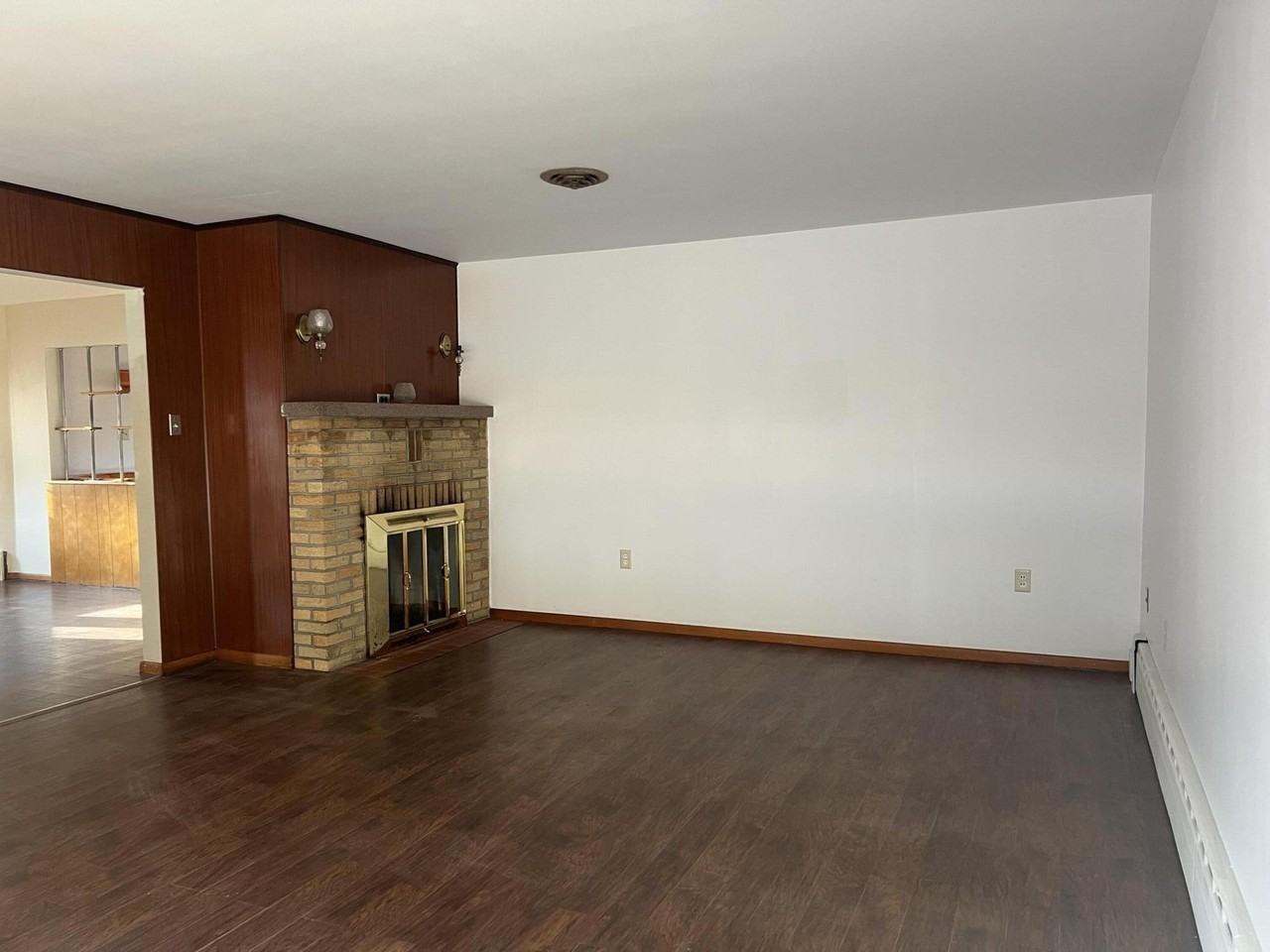 706 E Catawissa St - Photo 6 of 18