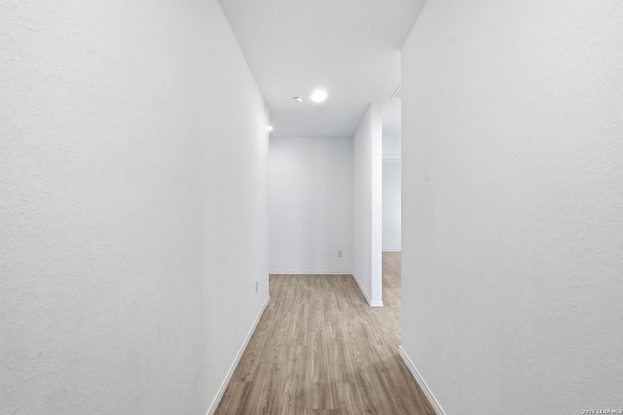 5642 Mountain Pt - Photo 3 of 25