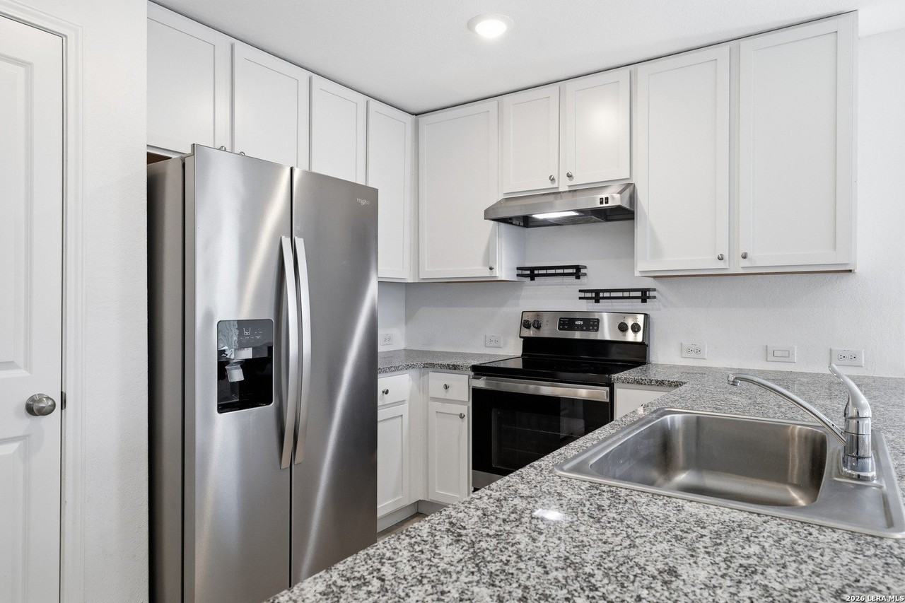5642 Mountain Pt - Photo 6 of 25