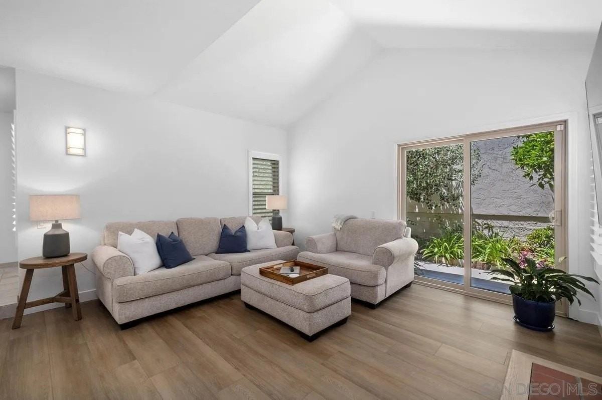 5959 El Escorial Way - Photo 7 of 38
