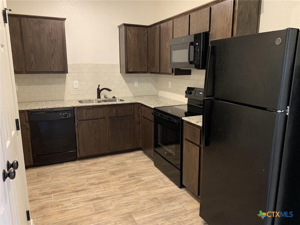 2412 Alterman Dr #A - Photo 5 of 16