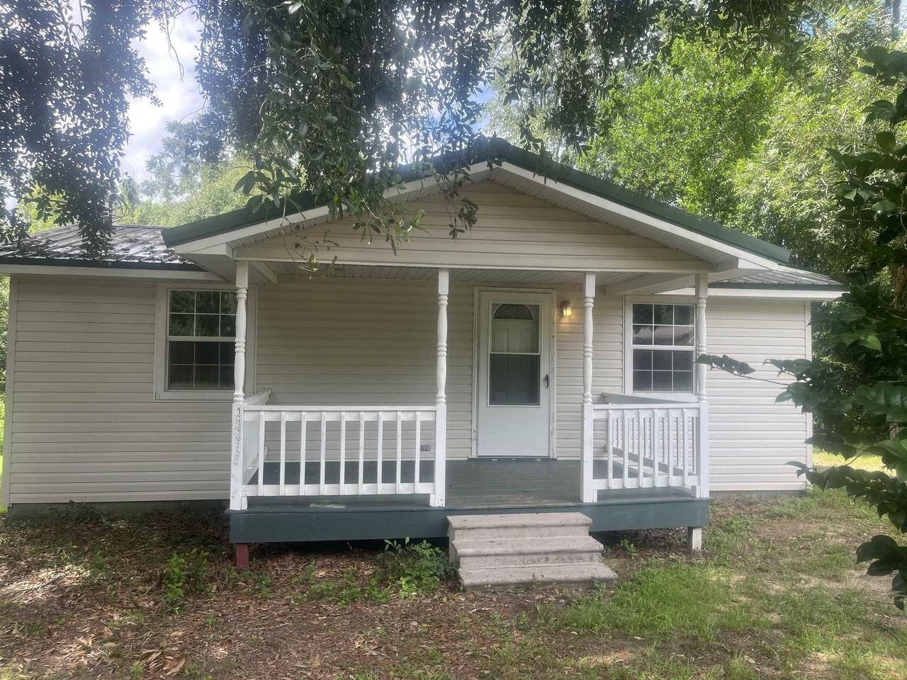179 Smith Ln - Photo 2 of 28