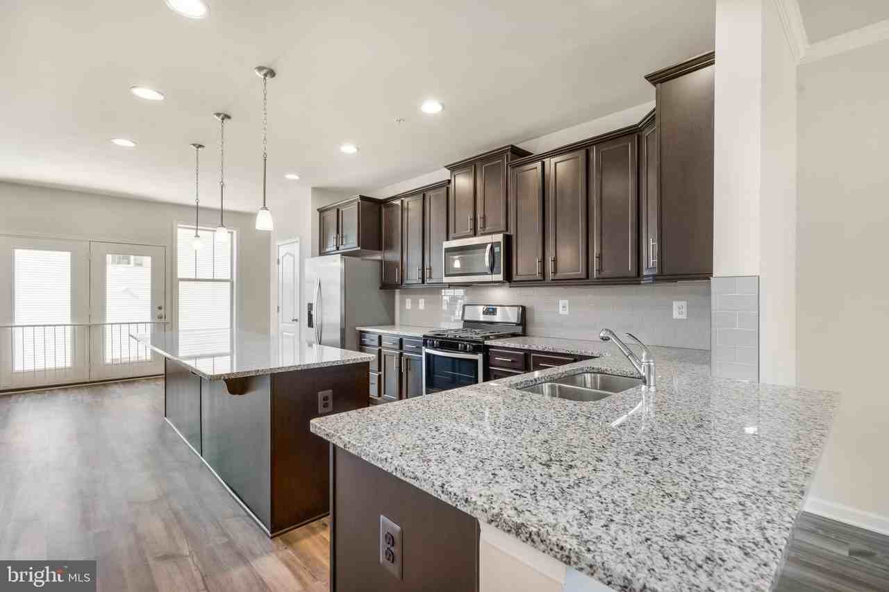 5892 Bella Marie Way - Photo 6 of 32