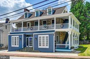 8345 Main St #1R - Photo 1 of 1