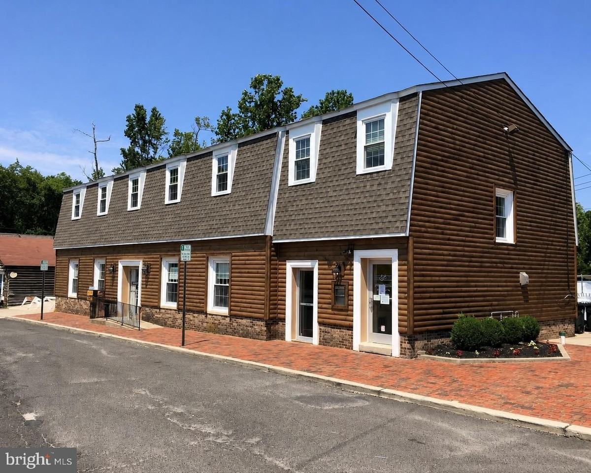 30-APT B TRADING POST Way - Photo 2 of 15
