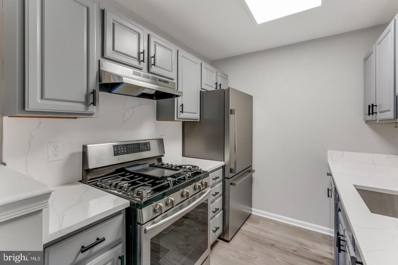 361 Tavistock - Photo 6 of 21