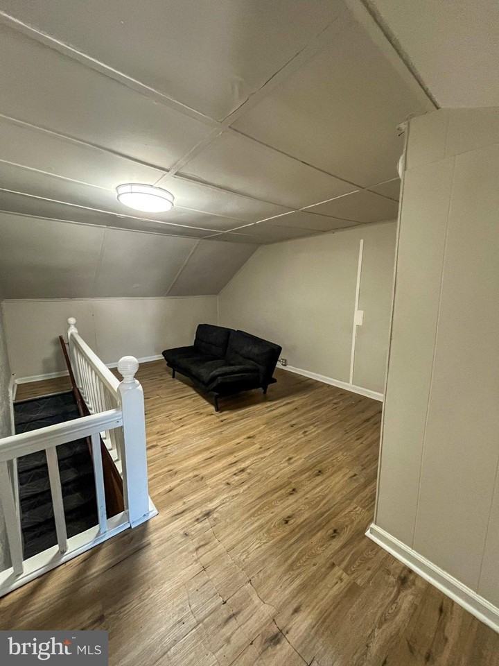 18 Wiley Ave - Photo 5 of 18