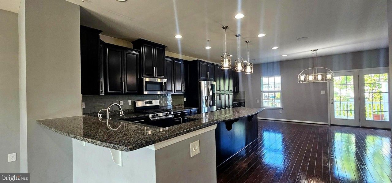 423 Arbor Blvd - Photo 4 of 19