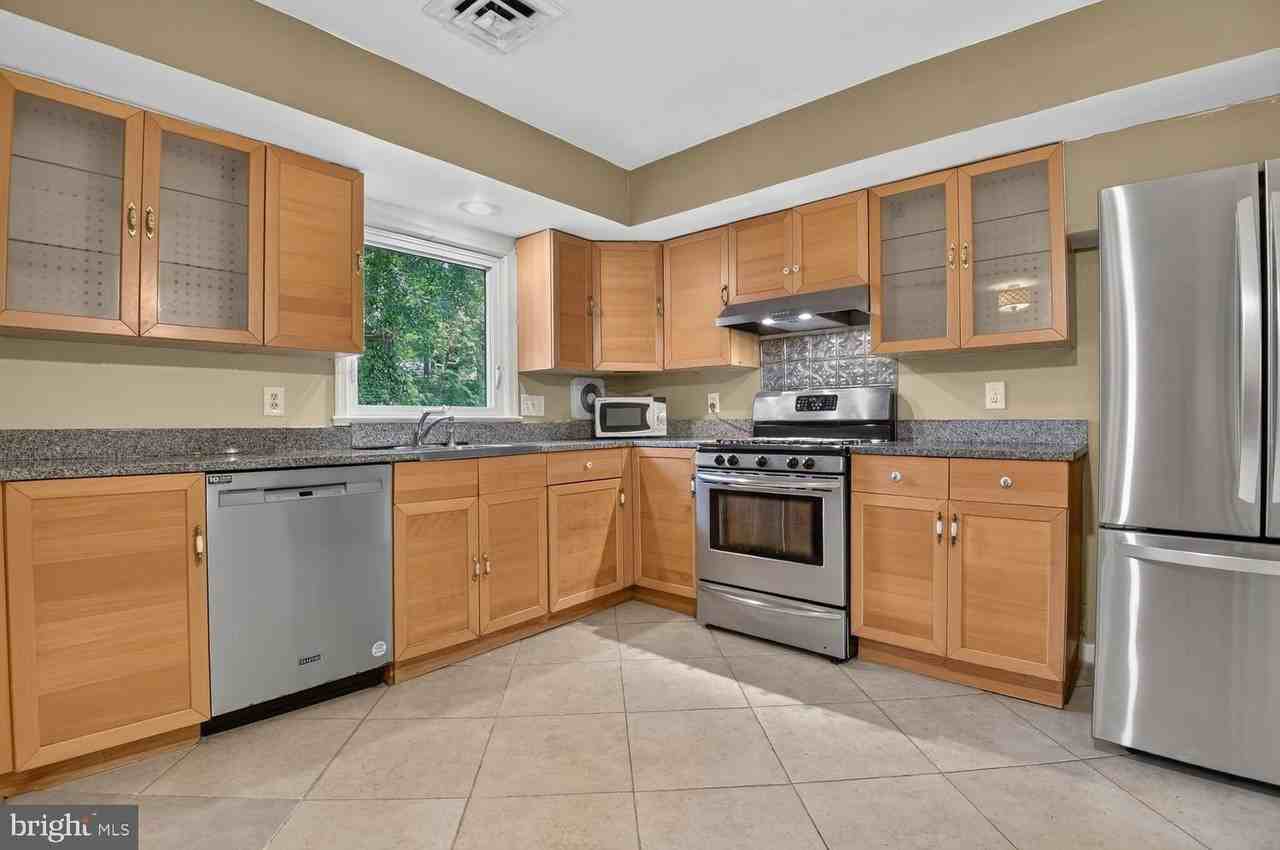 3409 Beverly Dr - Photo 2 of 40
