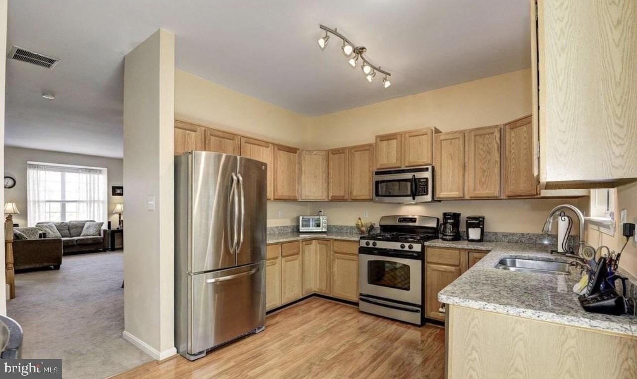 6107 Asher Ct - Photo 2 of 3