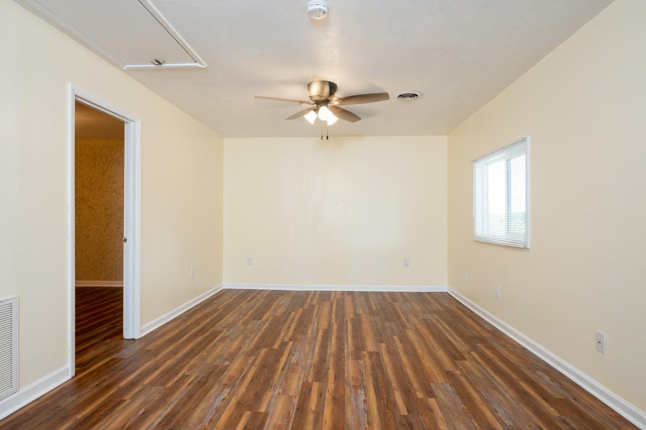 115 Cassidy Rd - Photo 6 of 20