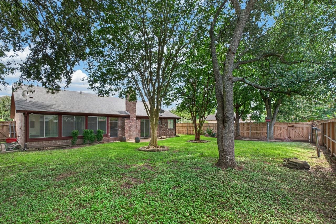 14338 Royal Hill Dr - Photo 4 of 34