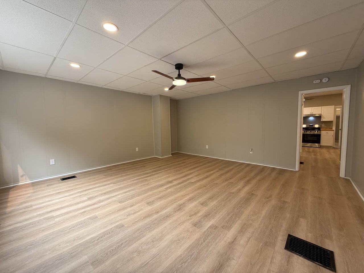 403 Wall Avenue1 #1 - Photo 3 of 20