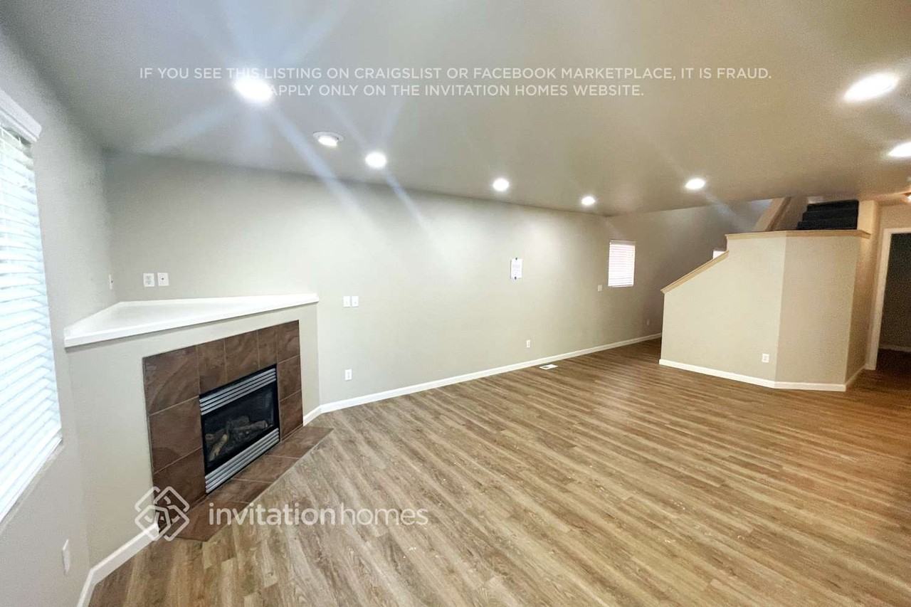 7325 178th Street Ct E - Photo 2 of 20