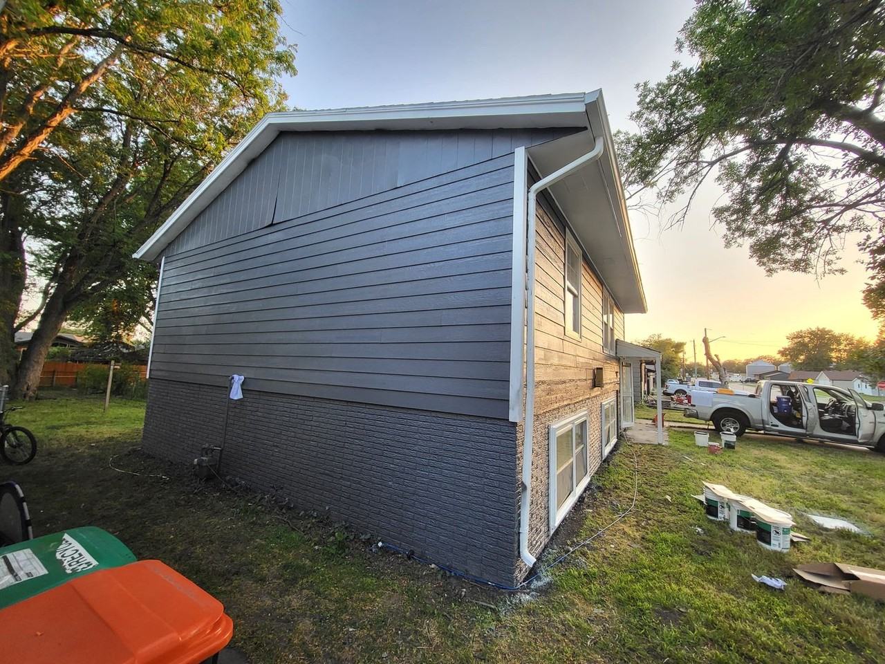 605 E Maple St - Photo 6 of 12