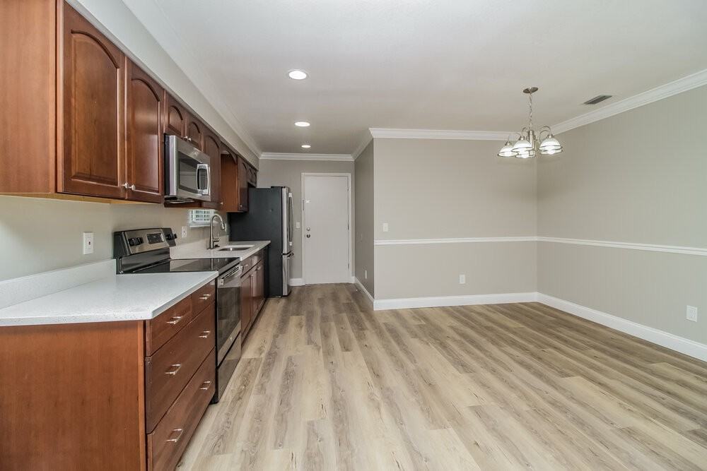 517 Sean Ct - Photo 6 of 16
