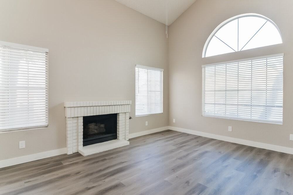 763 Butternut Ct - Photo 6 of 17