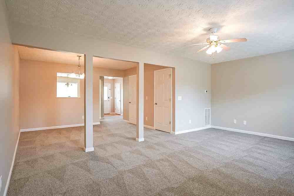 216 Meadowlark Pl - Photo 4 of 18