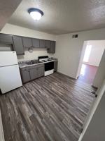 featured image of 2014 S Elm St