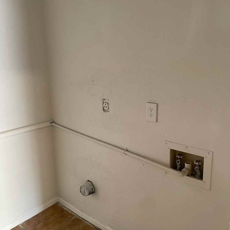 1705 Coronado Hills Dr #C - Photo 4 of 11