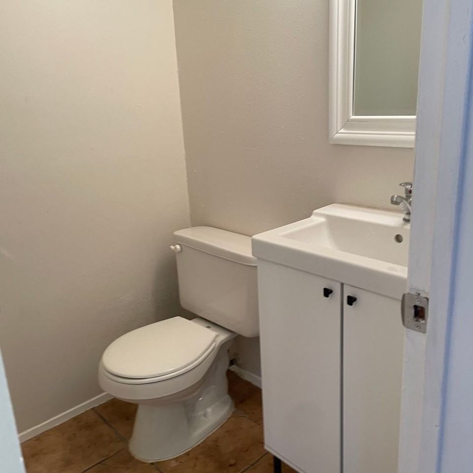 1705 Coronado Hills Dr #C - Photo 6 of 11