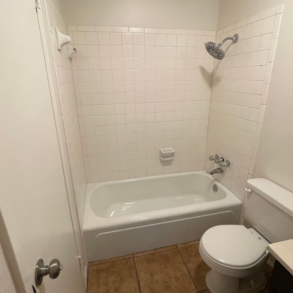 1705 Coronado Hills Dr #C - Photo 7 of 11