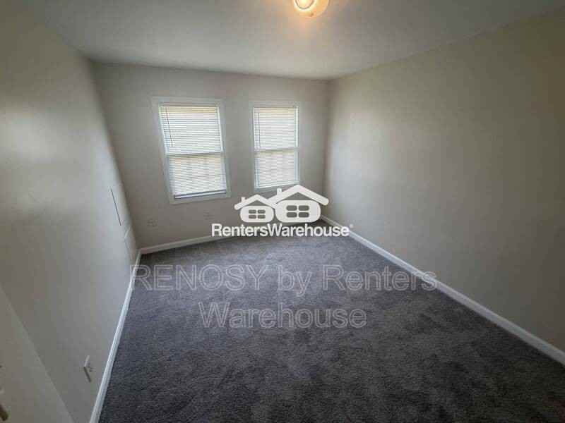 2067 Larkhall Rd - Photo 3 of 15