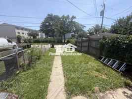 featured image of 2067 Larkhall Rd