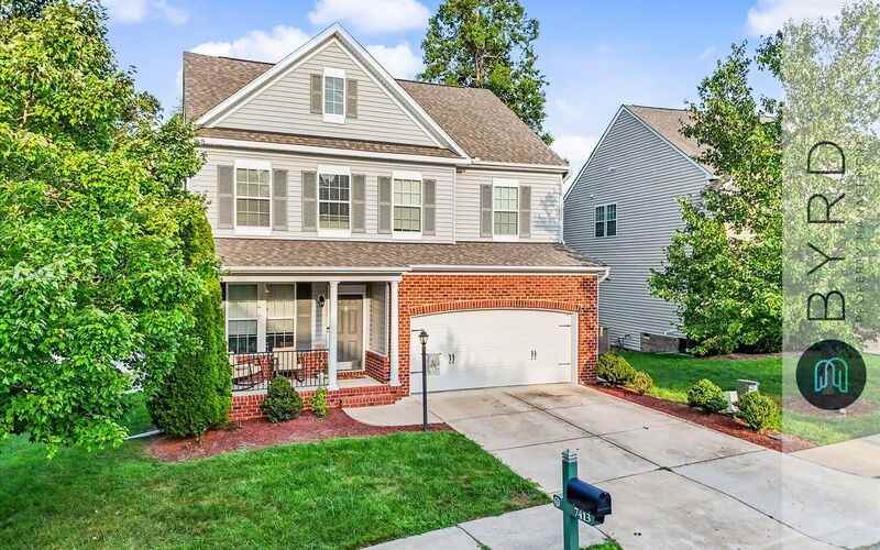 7413 Nicklaus Cir - Photo 2 of 33